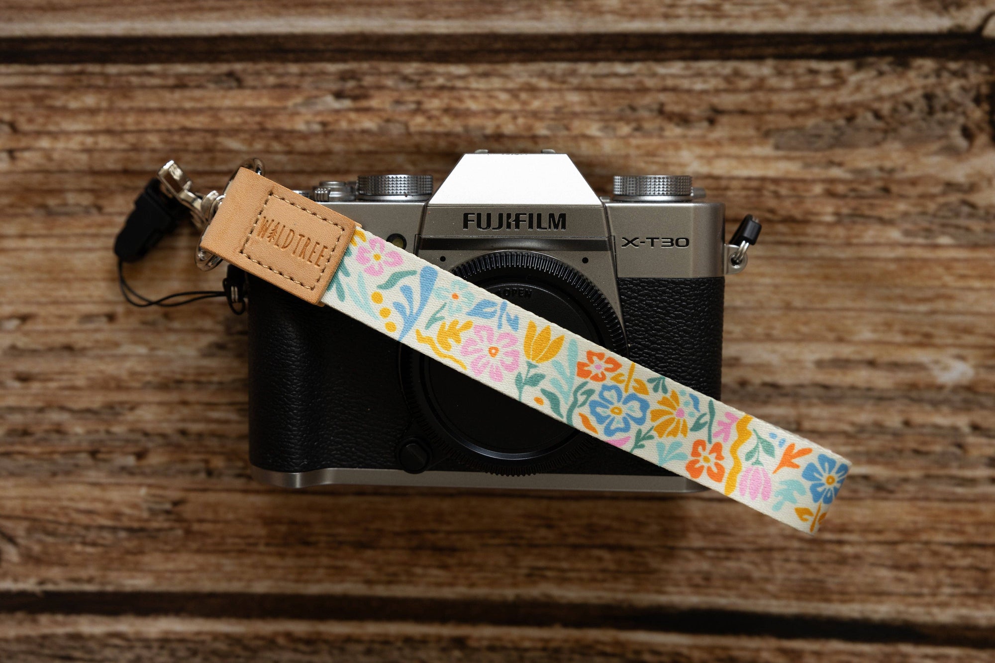 Summer Floral Wristlet Keychain keychain Wildtree