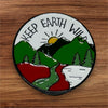 Keep Earth Wild Pin pin Magnifique Hearts   